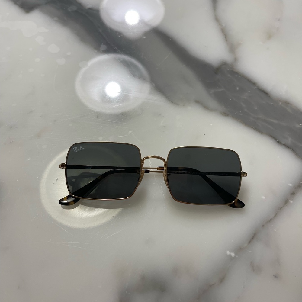 RayBan 
RB1969 Rectangle 1969